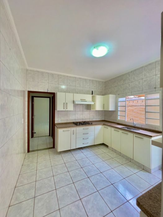 Casa - Venda - Jardim Tropical II - Franca - SP