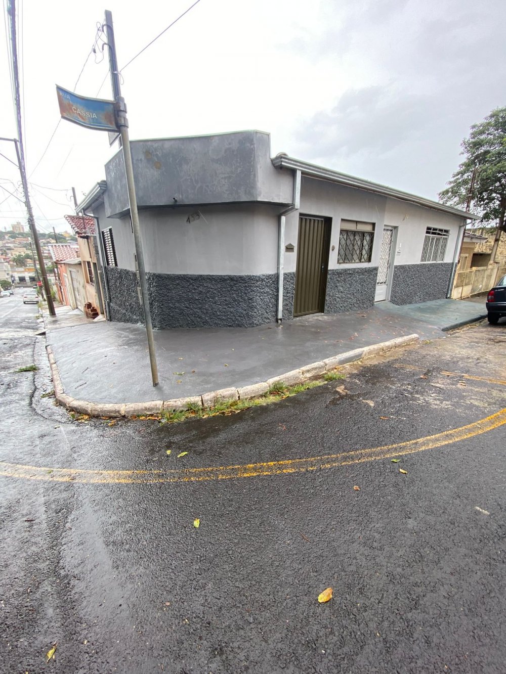 Casa Comercial - Aluguel - Jardim Francano - Franca - SP