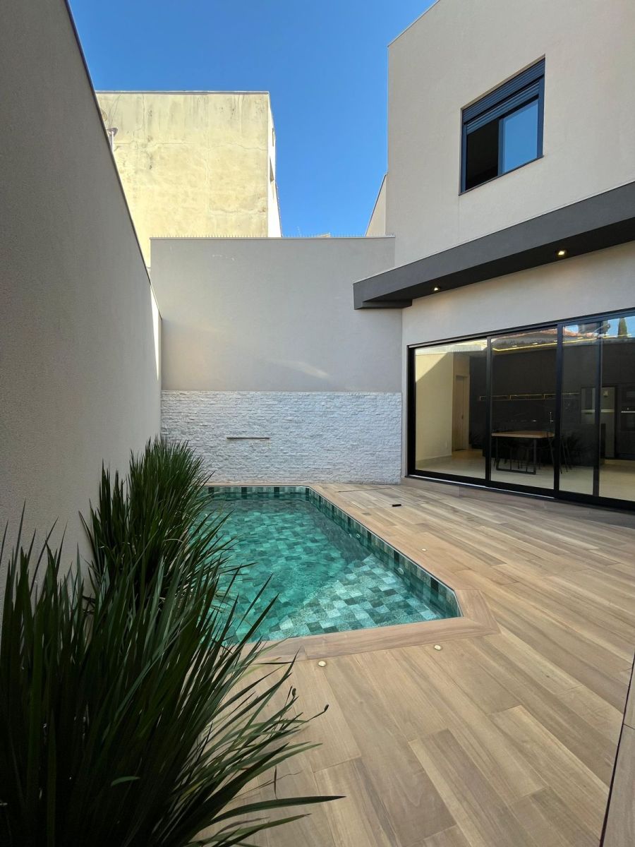 Casa Alto Padrão - Venda - Centro - Franca - SP