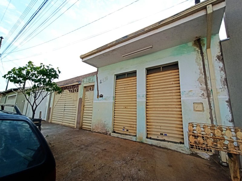 Casa - Venda - Jardim Samello V - Franca - SP