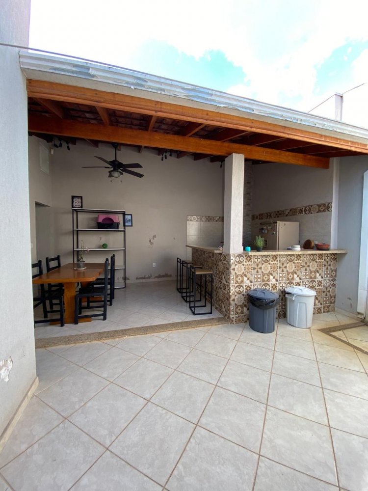 Casa - Venda - Jardim Luiza - Franca - SP